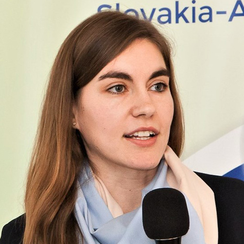 speaker Christa Zahlbruckner